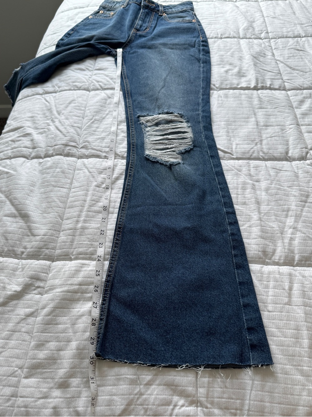 Don’t Call Me Jennyfer y2k distressed medium wash high rise flare jeans size 2 - Picture 6 of 10